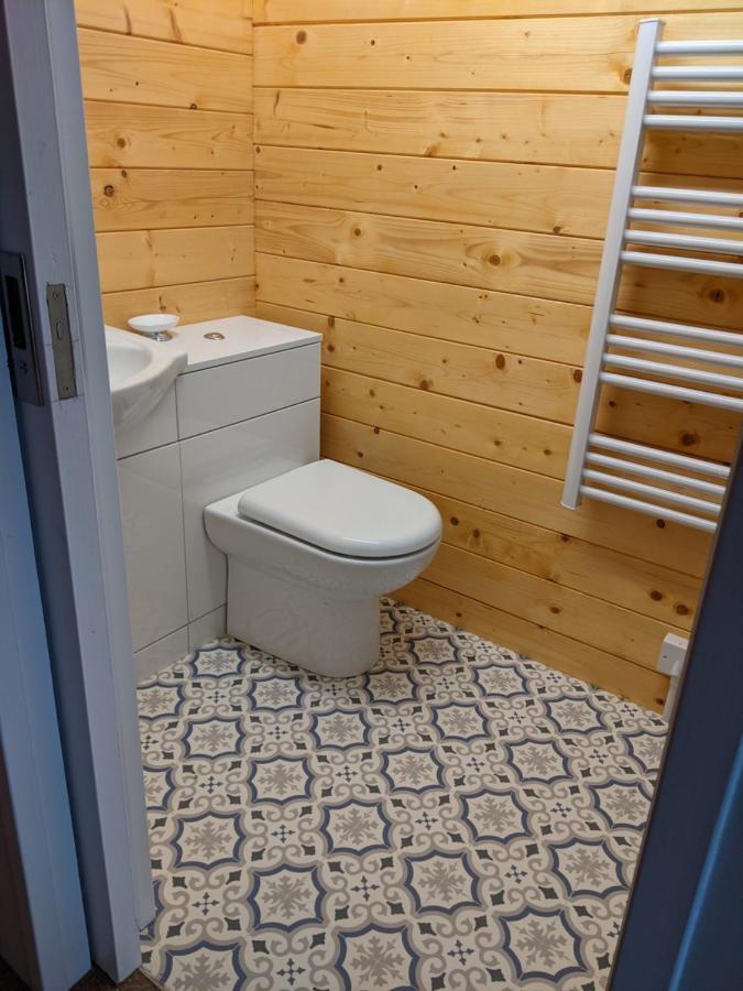 Foxhill Lodges Canterbury Ngoại thất bức ảnh
